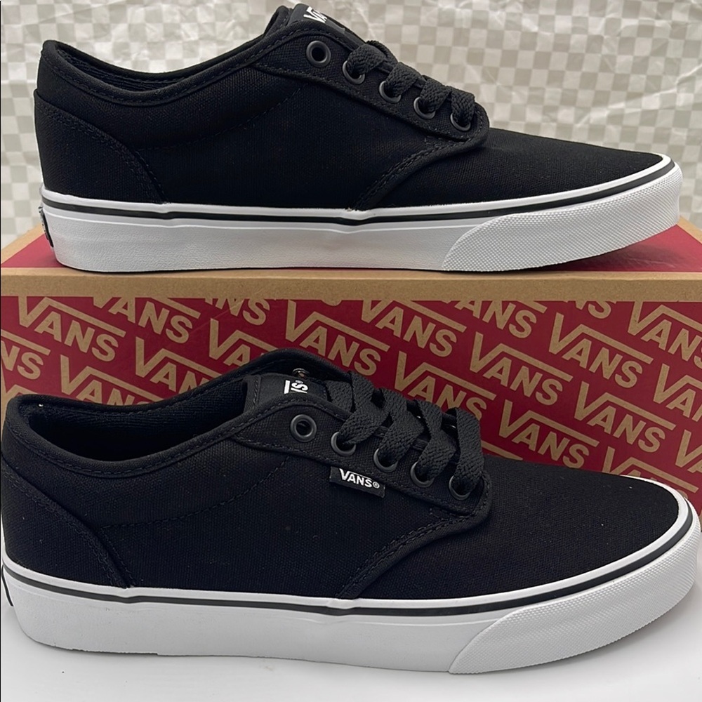 Vans Men’s Canvas Sneakers Classic Low-Top Design Atwood (Canvas) Black/White